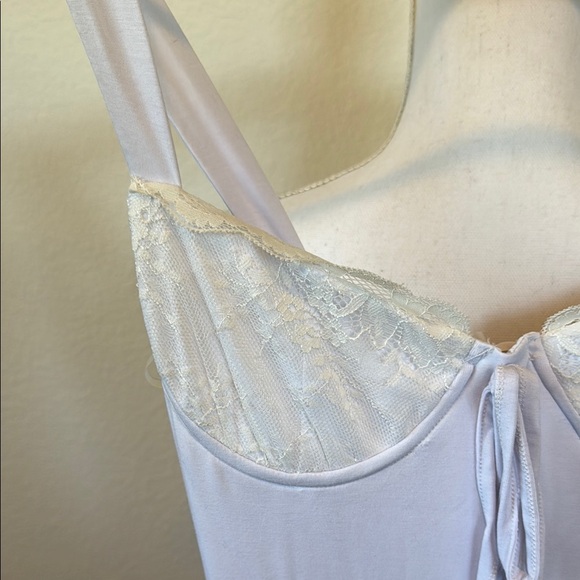 Elegant White Women's Maxi Dress - Picture 3 of 7